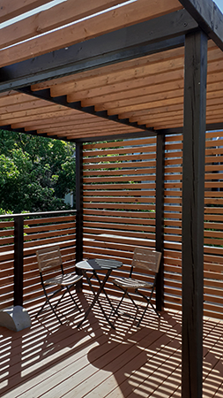 Terrasse aménagée sur le toit d'une résidence de la Rue Tupper - 25point4